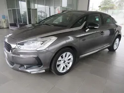 Cinzento Usado 2018 Citroën DS5 So Chic Citadino | € 17.950 (Preço justo)