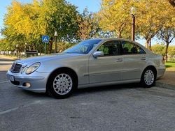 Usado 2003 Mercedes E220 Sedan | € 5.200 (Bom preço)