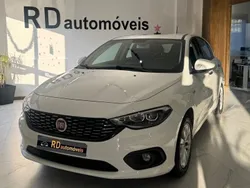 Branco Usado 2019 Fiat Tipo Lounge Sedan | € 14.000 (Caro)