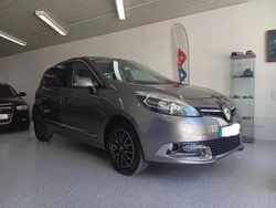Cinzento Usado 2015 Renault Scénic III Monovolume | € 10.950 (Preço justo)