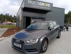 Cinza Usado 2014 Audi A3 Ambiente Citadino | € 12.990 (Preço justo)
