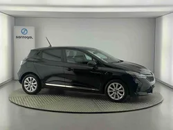 Preto Usado 2023 Renault Clio V Evolution | € 17.200 (Preço justo)
