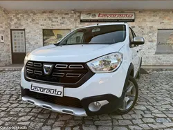 Branco Usado 2019 Dacia Lodgy Stepway Monovolume | € 13.990 (Preço justo)