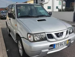 Cinzento Usado 2004 Nissan Terrano SUV | € 9.000