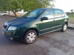 Usado 2001 Skoda Fabia Citadino | € 2.500