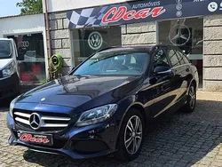 Azul Usado 2014 Mercedes 200 | € 14.900