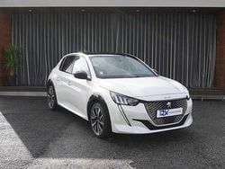 Branco Usado 2020 Peugeot e-208 GT Citadino | € 19.900 (Preço elevado)