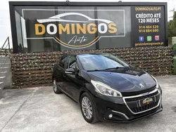 Preto Usado 2018 Peugeot 208 Citadino | € 12.500 (Preço justo)