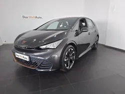 Cinzento Usado 2024 Cupra Born e-Boost Citadino | € 31.800 (Preço justo)