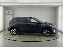 Azul Usado 2024 Kia Stonic SUV | € 17.990 (Preço justo)