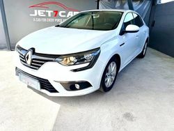 Branco Usado 2018 Renault Mégane IV LIMITED Coupé | € 17.490 (Preço elevado)