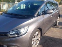 Cinzento Usado 2018 Renault Grand Scénic IV Monovolume | € 15.990 (Caro)