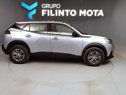 Cinza Usado 2023 Peugeot 2008 Active SUV | € 24.990 (Preço justo)