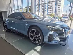Cinzento Novo 2024 Audi e-tron GT quattro Sedan | € 114.900