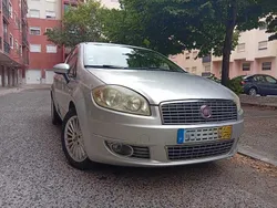 Usado 2007 Fiat Linea Emotion Sedan | € 2.500