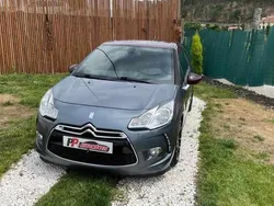 Cinzento Usado 2011 DS Automobiles DS3 Citadino | € 10.500