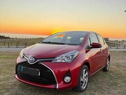 Vermelho Usado 2016 Toyota Yaris Hybrid | € 16.900 (Preço justo)