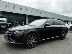 Preto Usado 2021 Mercedes E220 Avantgarde Carrinha | € 43.900 (Preço elevado)