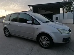Cinza Usado 2005 Ford C-MAX Ghia Monovolume | € 3.350 (Preço justo)