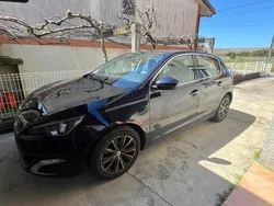 Azul Usado 2016 Peugeot 308 Citadino | € 10.000 (Bom preço)