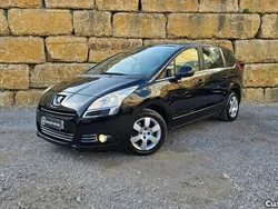 Preto Usado 2012 Peugeot 5008 Sport Monovolume | € 7.950