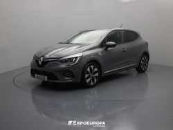 Cinza Usado 2022 Renault Clio V Sedan | € 15.390 (Preço justo)