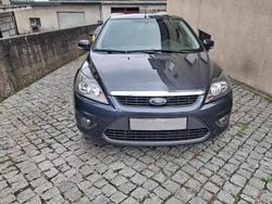 Cinzento Usado 2009 Ford Focus Citadino | € 4.750 (Preço justo)