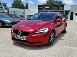 Vermelho Usado 2020 Volvo V40 Momentum Carrinha | € 19.980
