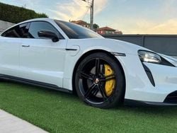 Branco Usado 2020 Porsche Taycan Turbo S Sedan | € 89.500