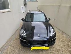 Usado 2015 Porsche Cayenne S E-Hybrid SUV | € 46.000