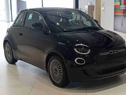 Preto Novo 2025 Fiat 500e Red Cabrios | € 30.100