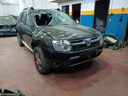 Cinza Usado 2012 Dacia Duster SUV | € 4.700
