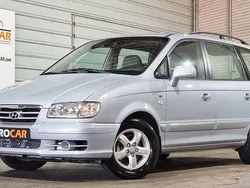 Cinzento Usado 2005 Hyundai Trajet Monovolume | € 5.500