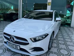 Branco cinzento Usado 2019 Mercedes A180 AMG Citadino | € 29.900 (Caro)