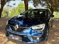 Azul Usado 2020 Renault Mégane IV Bose Edition | € 13.500 (Preço justo)