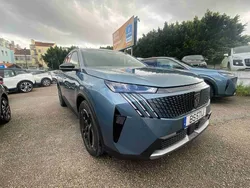 Peugeot e-5008
