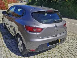Cinzento Usado 2013 Renault Clio IV Citadino | € 8.950 (Preço justo)