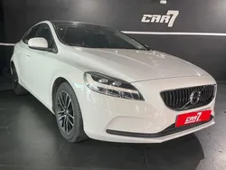 Branco Usado 2017 Volvo V40 Momentum Carrinha | € 17.750 (Preço justo)