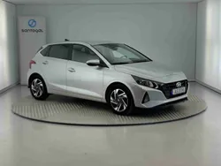 Branco Usado 2022 Hyundai i20 Comfort | € 16.990 (Preço justo)