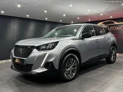 Cinza Usado 2021 Peugeot 2008 Active SUV | € 17.990 (Preço justo)