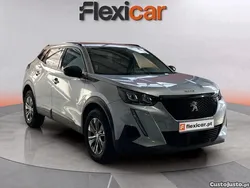 Cinza Usado 2023 Peugeot 2008 Active SUV | € 17.490 (Bom preço)