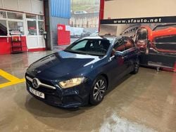 Azul Usado 2020 Mercedes A180 Business Citadino | € 26.490 (Preço justo)