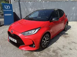 Vermelho Usado 2021 Toyota Yaris Hybrid Edition | € 22.250 (Preço elevado)