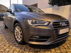 Cinzento Usado 2015 Audi A3 Citadino | € 13.990 (Preço justo)