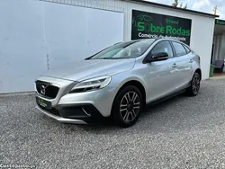 Cinza Usado 2018 Volvo V40 CC Carrinha | € 16.900 (Preço justo)