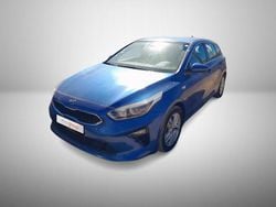 Azul Usado 2023 Kia Ceed Urban Citadino | € 13.490 (Preço justo)