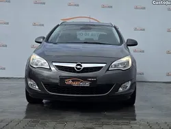 Cinza Usado 2011 Opel Astra Cosmo Carrinha | € 7.900 (Preço justo)