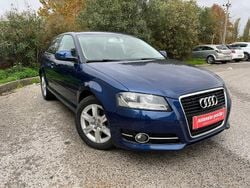 Azul Usado 2010 Audi A3 Attraction Citadino | € 12.000 (Preço justo)