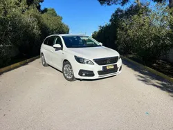 Branco Usado 2019 Peugeot 308 Style Carrinha | € 14.400 (Bom preço)