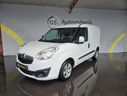 Branco Usado 2011 Opel Combo Monovolume | € 7.450